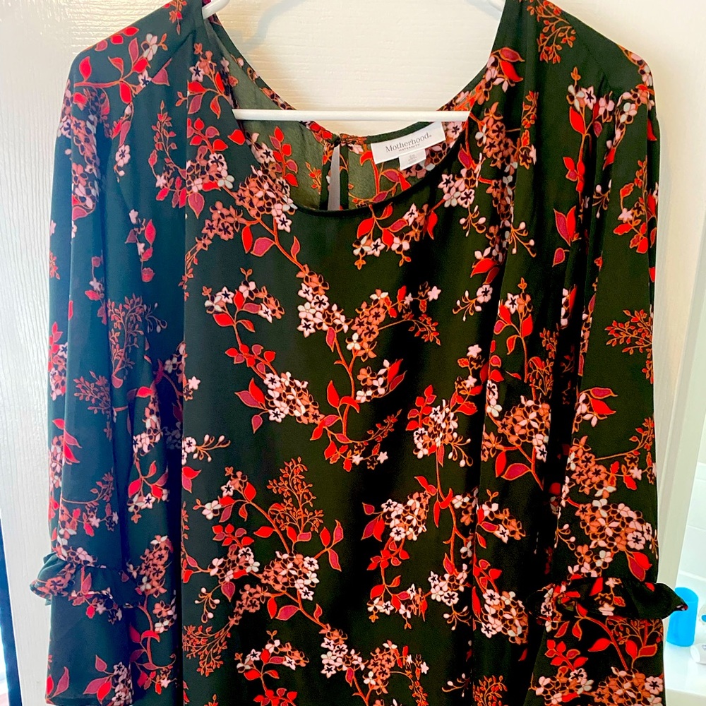 Motherhood Maternity 2X Black and Red Floral Georgette Blouse
